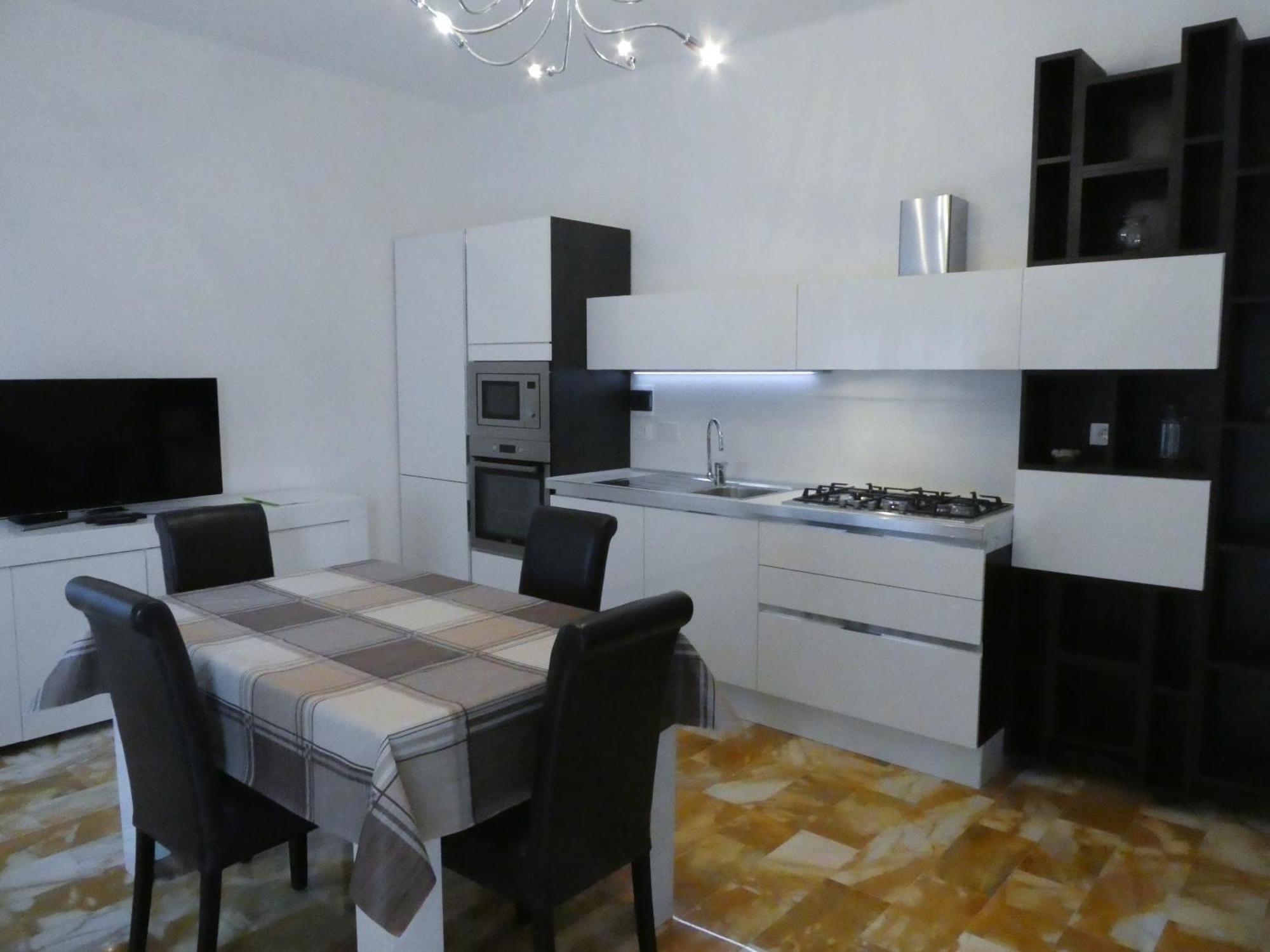 Isola Di Man Apartment Imperia Exterior photo