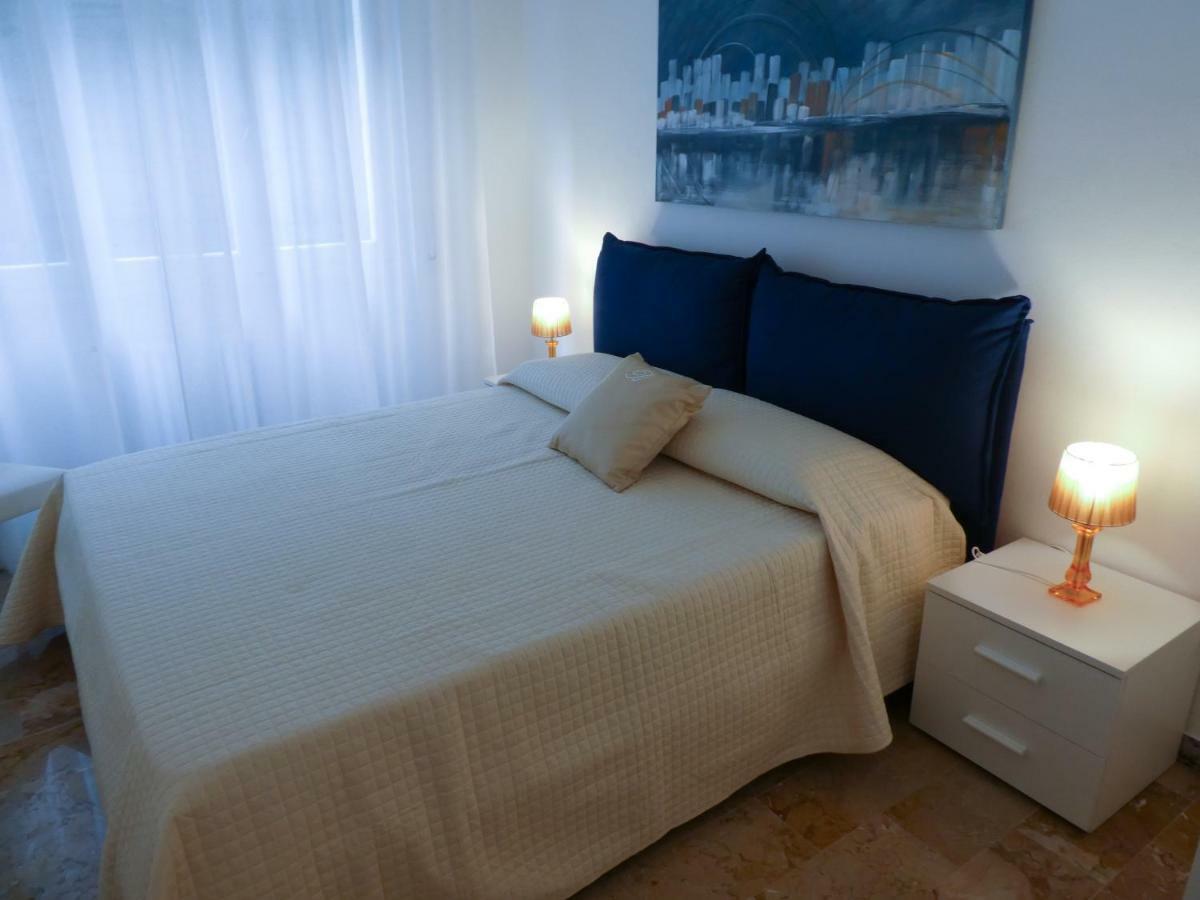 Isola Di Man Apartment Imperia Exterior photo