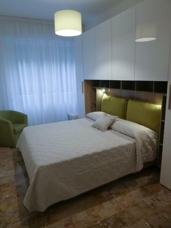 Isola Di Man Apartment Imperia Exterior photo