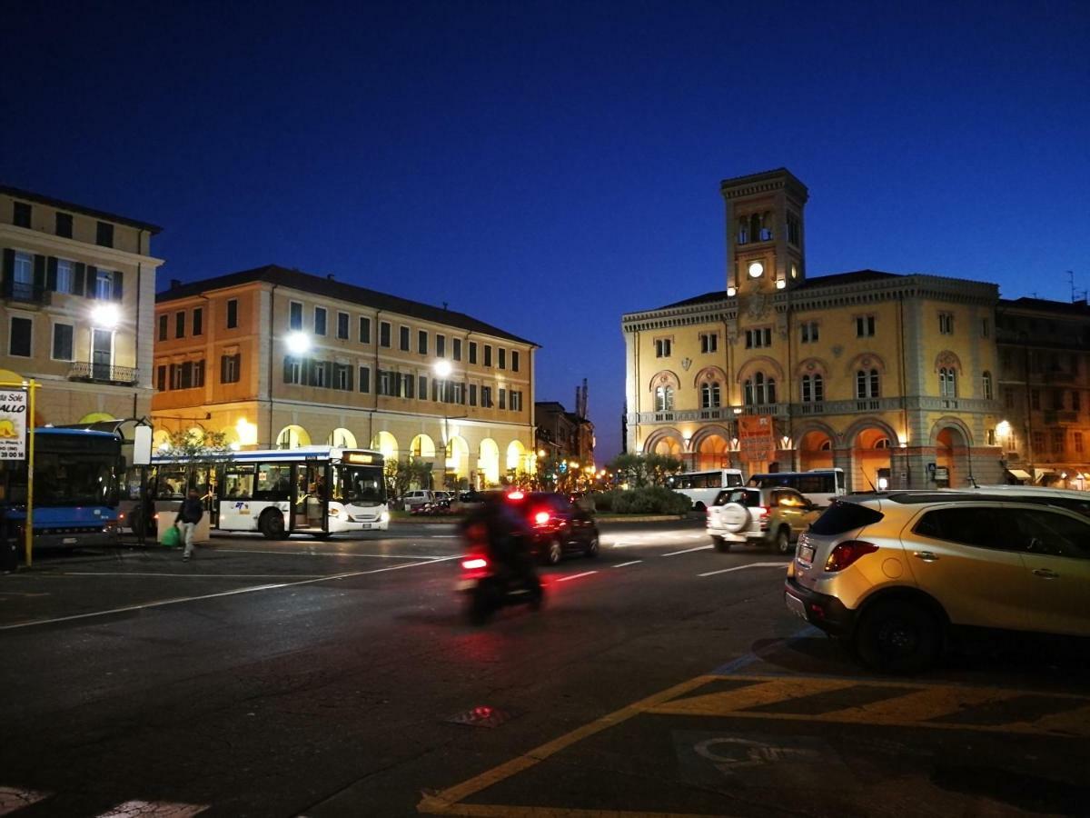 Isola Di Man Apartment Imperia Exterior photo